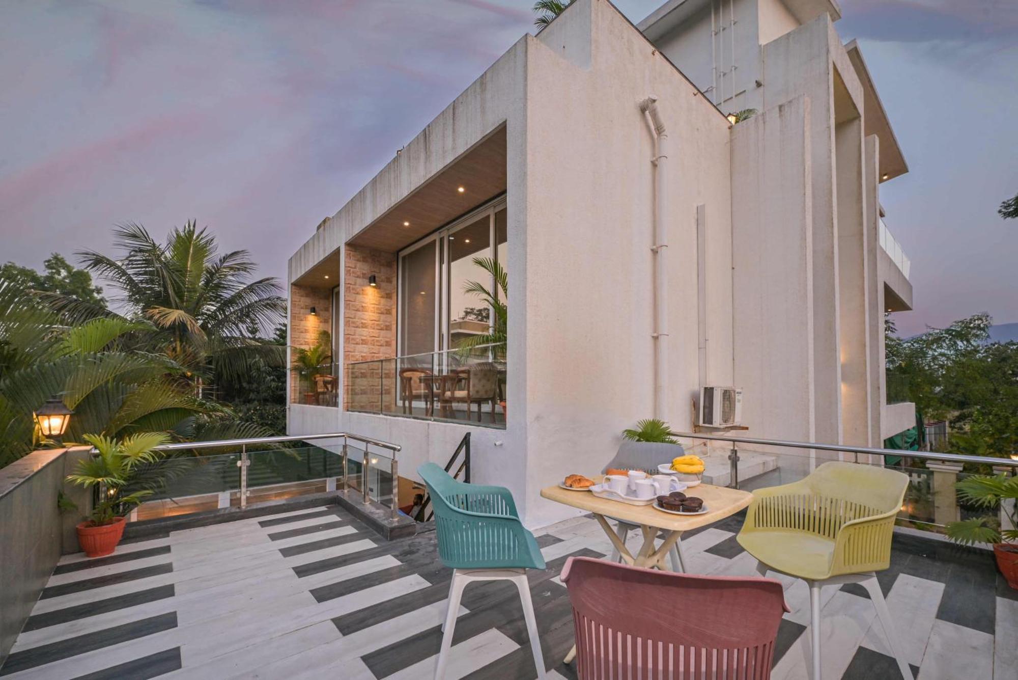 Elegant Villa By Tropicana Stays Lonavala Bagian luar foto